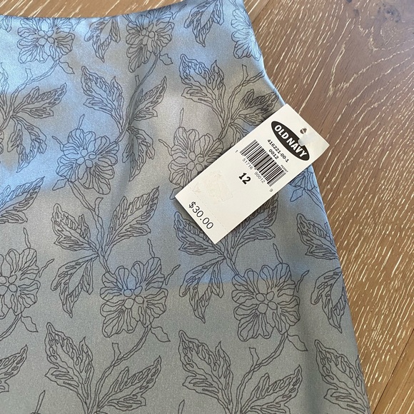 Old Navy Blue/Silver Floral Skirt Size 12 - NWT - Picture 2 of 7